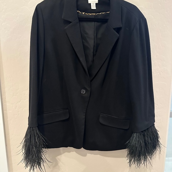 Chicos jacket removable fun feather cuffs! - Picture 1 of 1